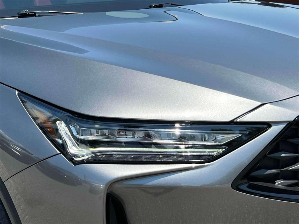 used 2024 Acura MDX car, priced at $44,898