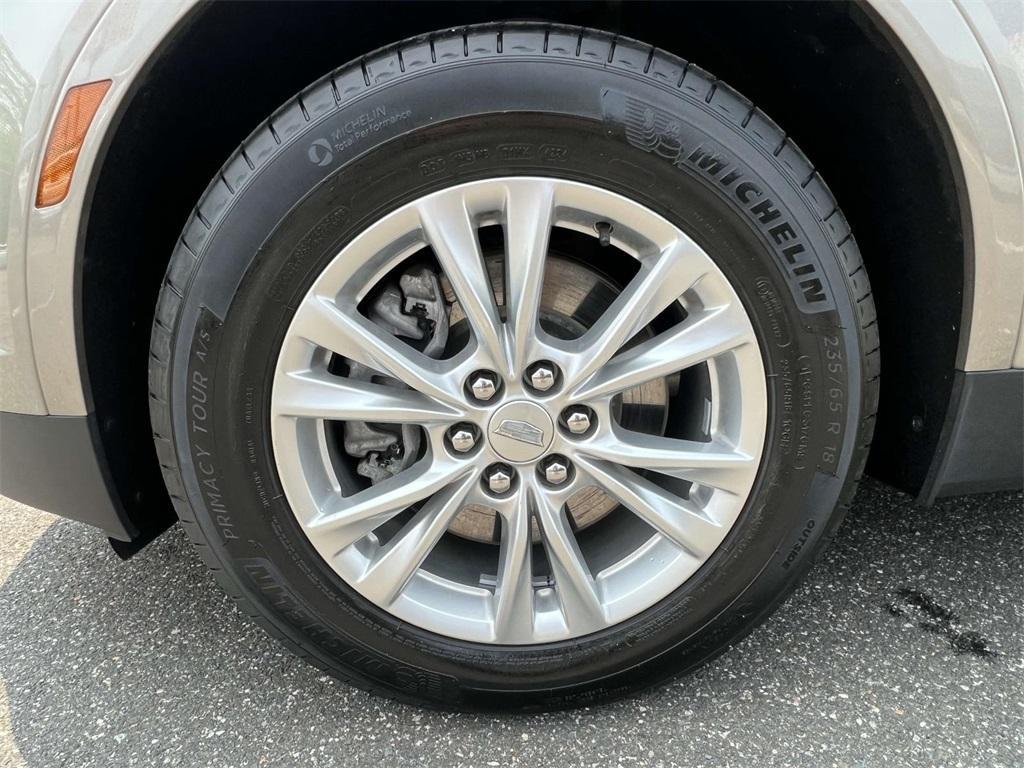 used 2022 Cadillac XT5 car, priced at $26,798