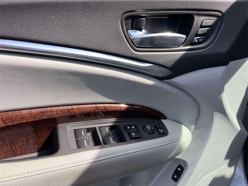 used 2019 Acura MDX car, priced at $20,298