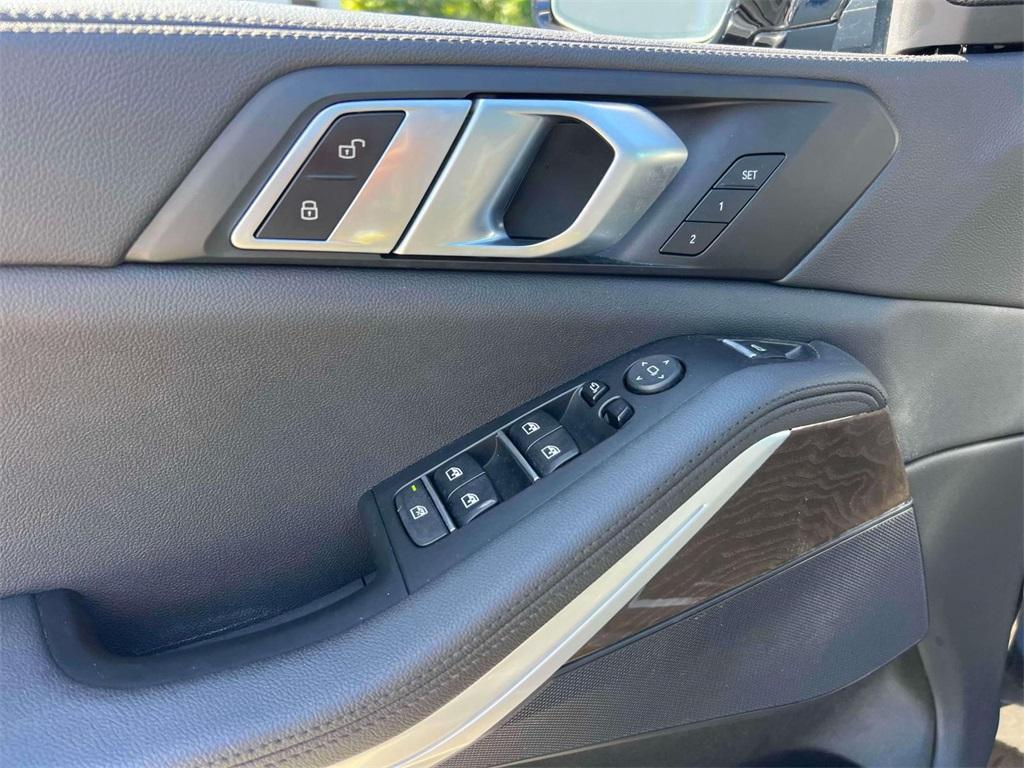 used 2022 BMW X5 car, priced at $38,998