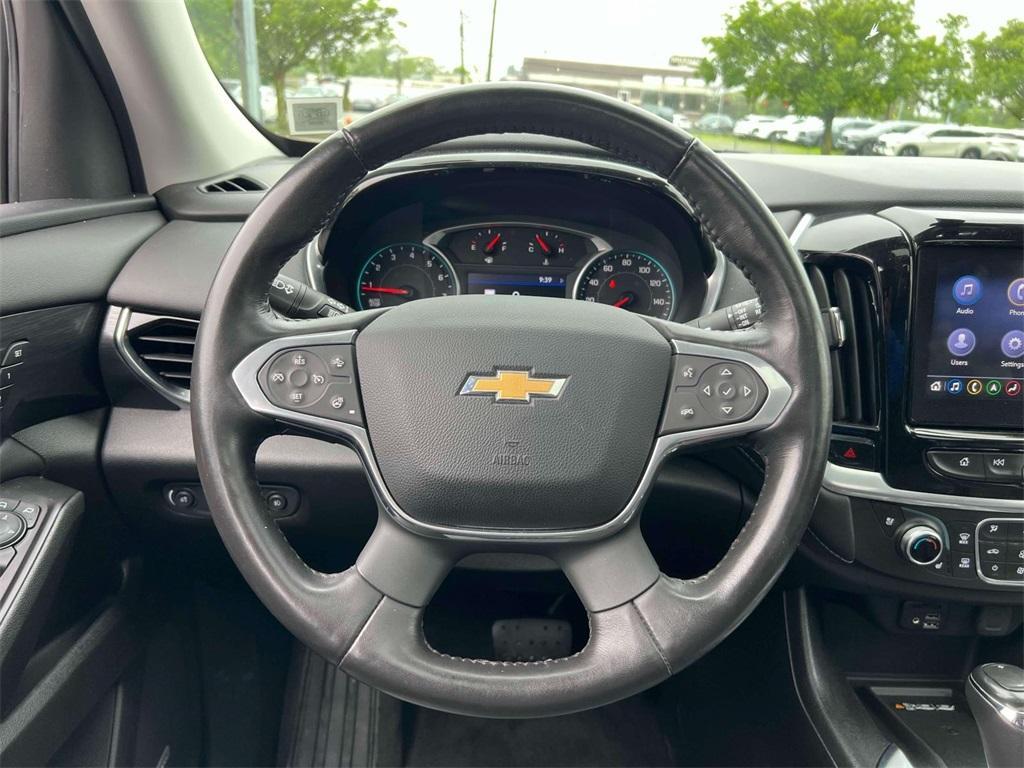 used 2020 Chevrolet Traverse car, priced at $32,498