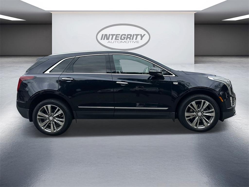 used 2021 Cadillac XT5 car, priced at $28,198