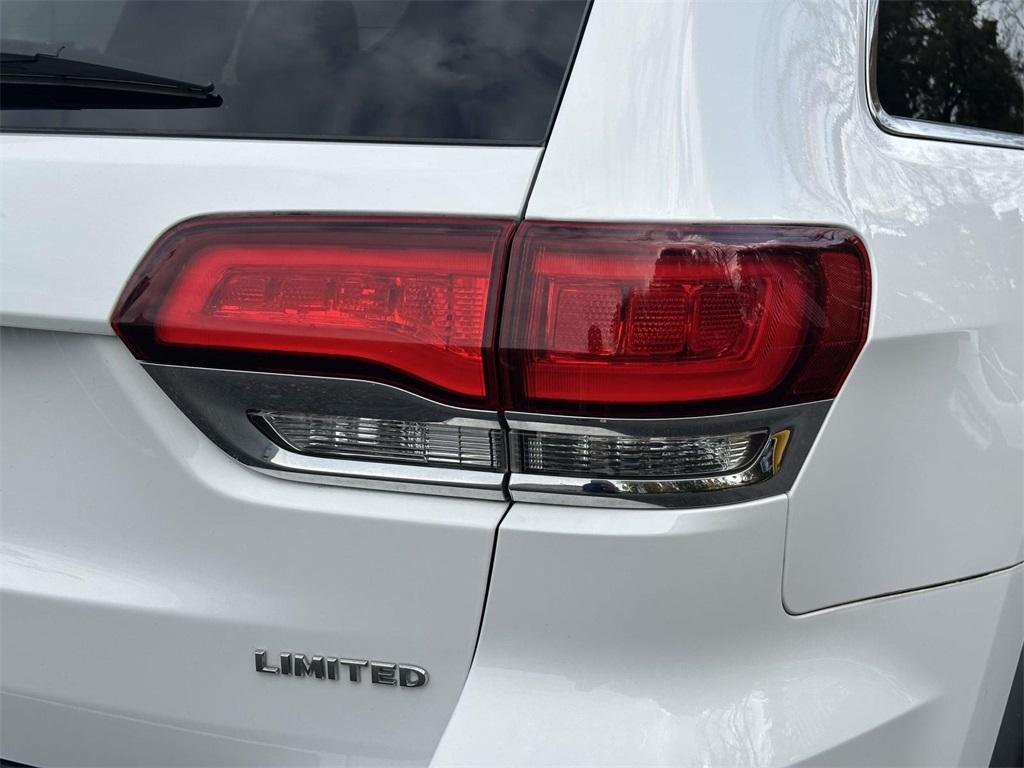 used 2020 Jeep Grand Cherokee car, priced at $20,198