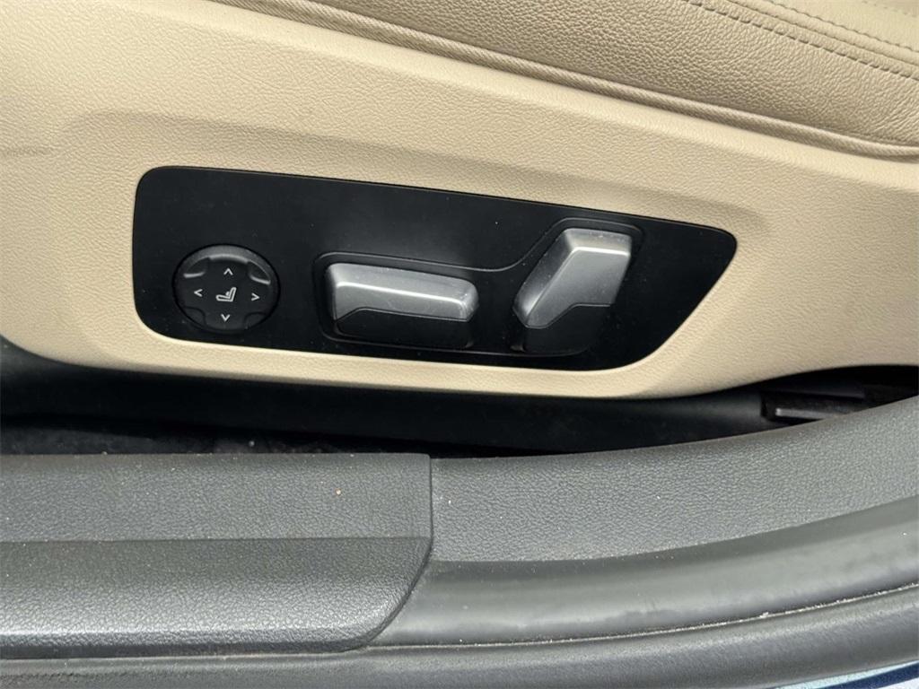 used 2022 BMW 330 car, priced at $23,298