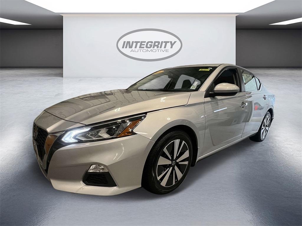 used 2022 Nissan Altima car, priced at $17,298