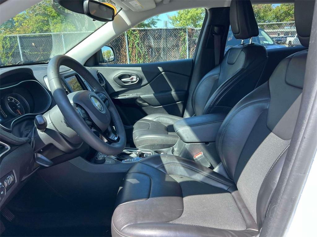 used 2022 Jeep Cherokee car, priced at $22,398