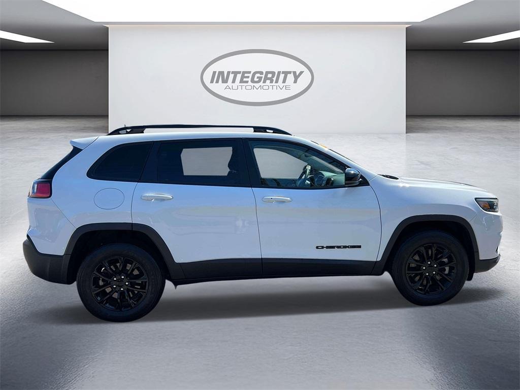 used 2022 Jeep Cherokee car, priced at $22,398