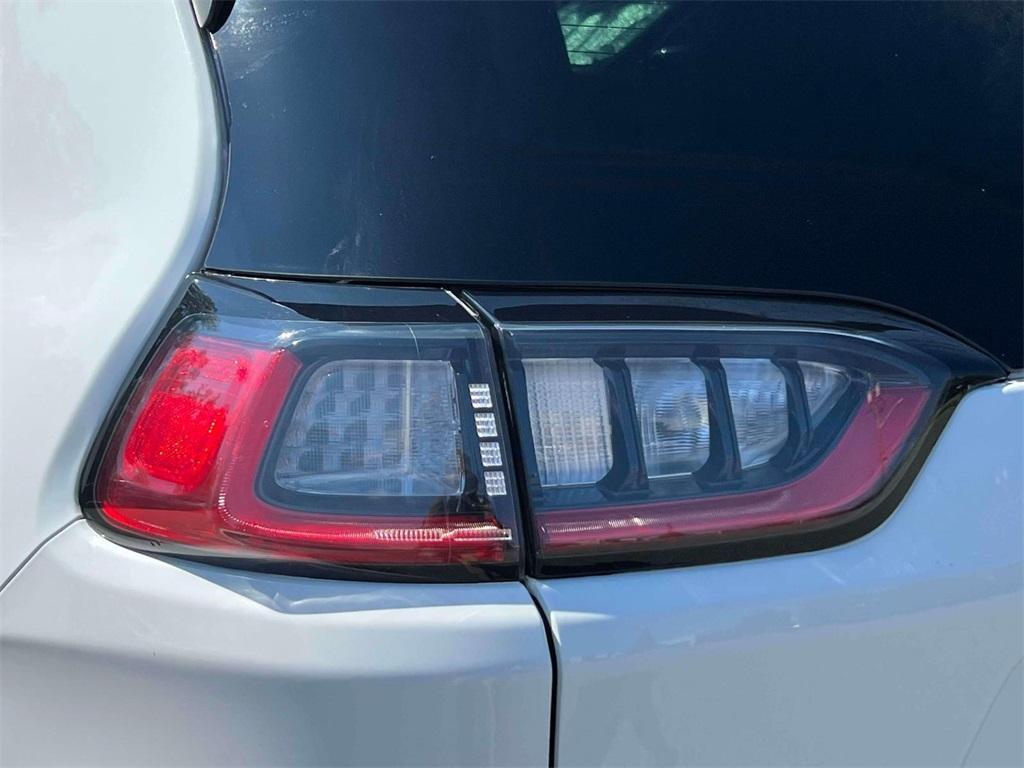 used 2022 Jeep Cherokee car, priced at $22,398