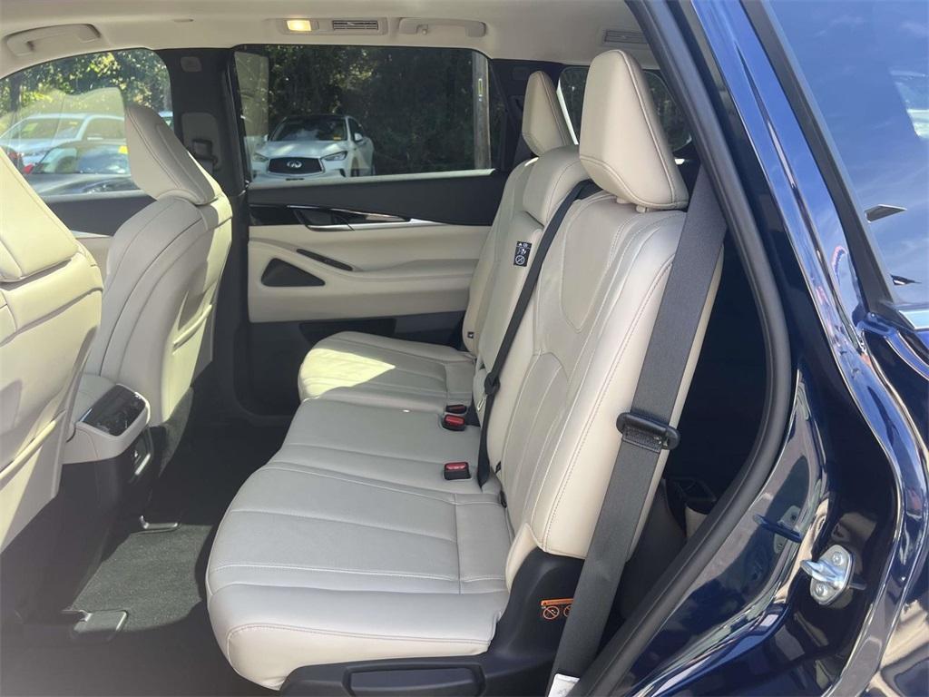 used 2025 INFINITI QX60 car, priced at $38,498