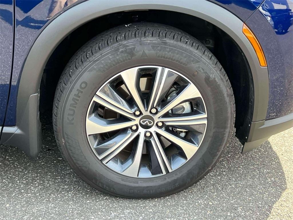 used 2025 INFINITI QX60 car, priced at $38,698