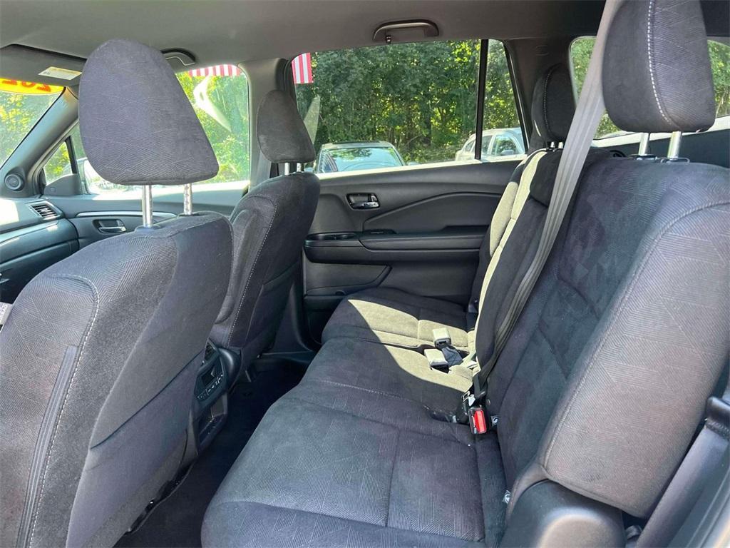 used 2022 Honda Pilot car, priced at $25,998