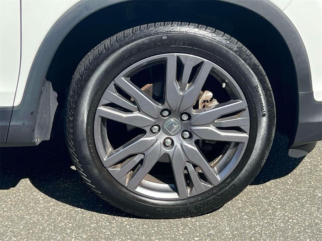 used 2022 Honda Pilot car, priced at $25,998