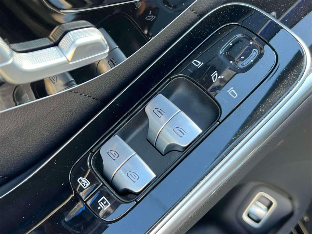 used 2022 Mercedes-Benz S-Class car, priced at $53,998