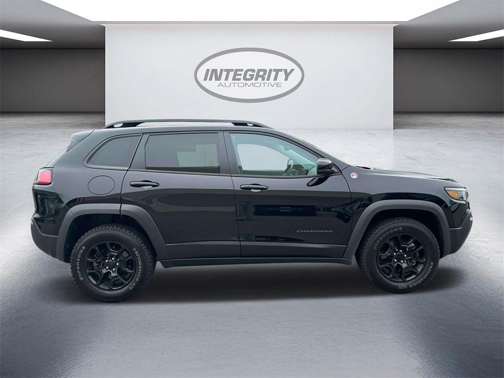used 2022 Jeep Cherokee car, priced at $25,998