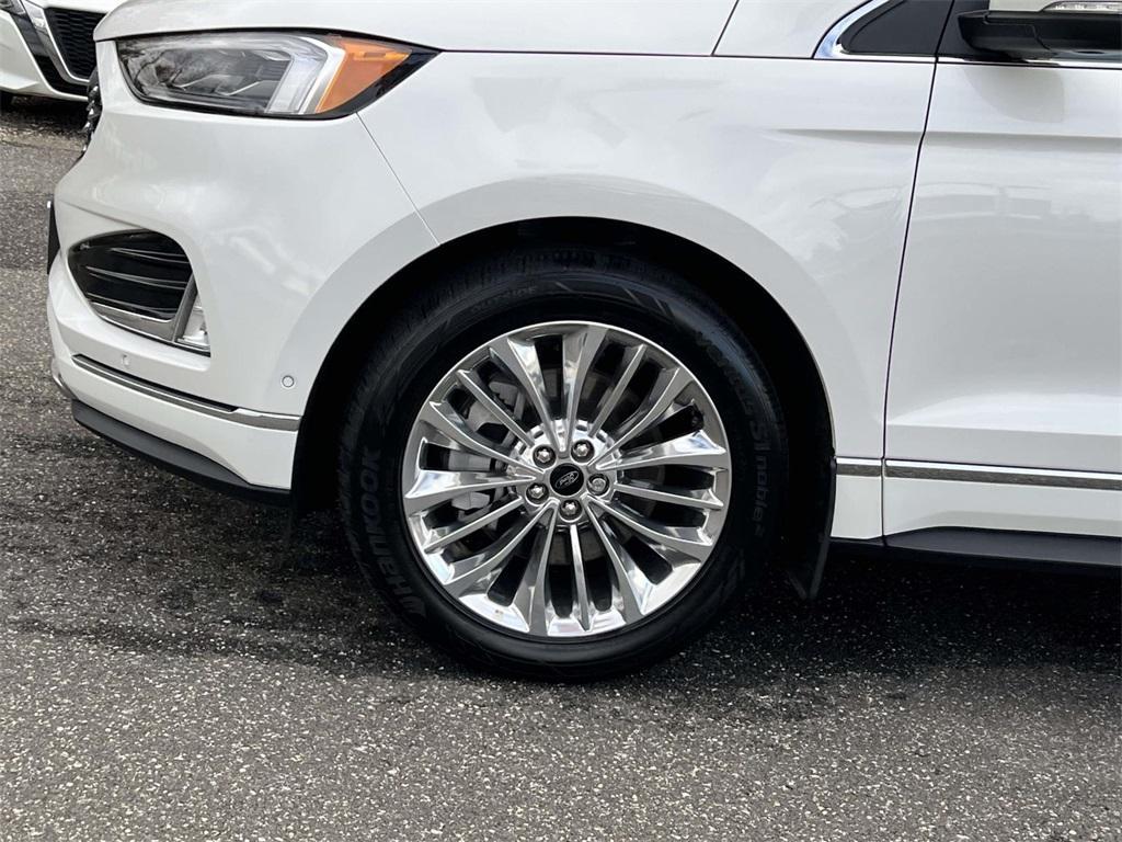 used 2024 Ford Edge car, priced at $32,498