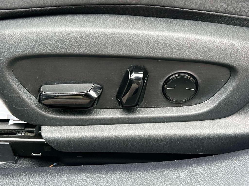 used 2022 Lexus ES 350 car, priced at $30,298