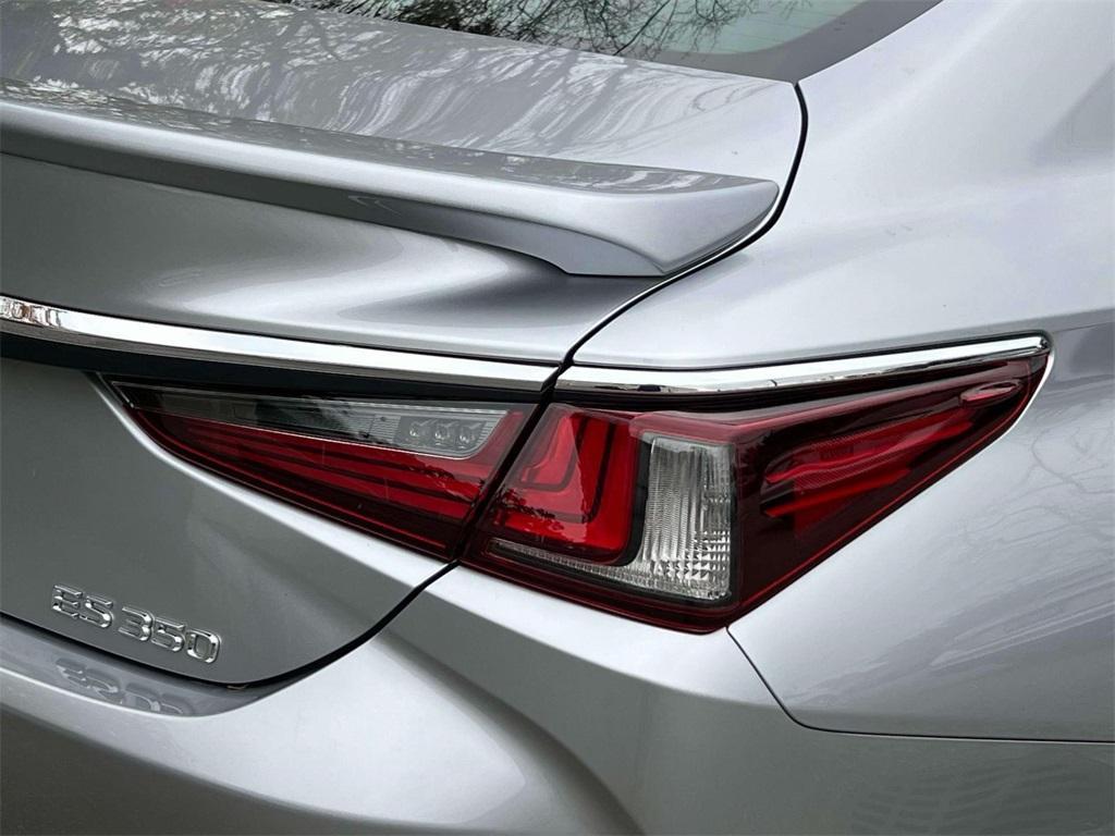 used 2022 Lexus ES 350 car, priced at $30,298