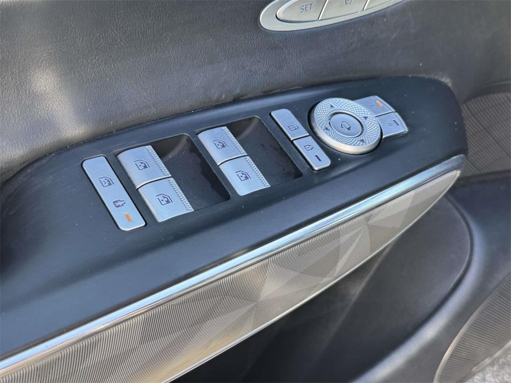 used 2025 Genesis GV70 car, priced at $52,898