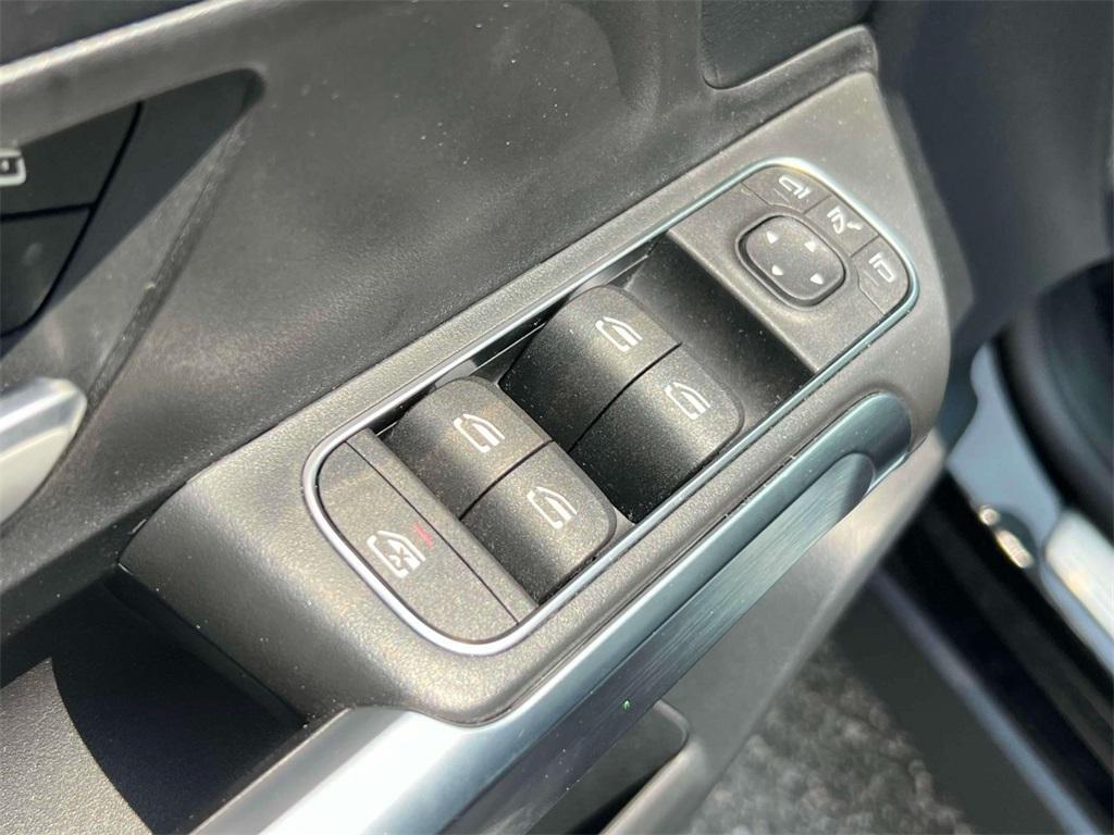 used 2022 Mercedes-Benz GLB 250 car, priced at $29,398