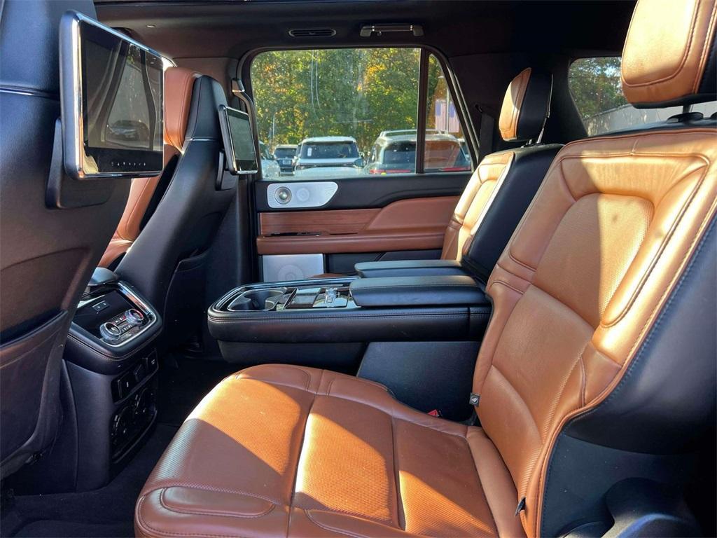used 2019 Lincoln Navigator L car, priced at $36,998