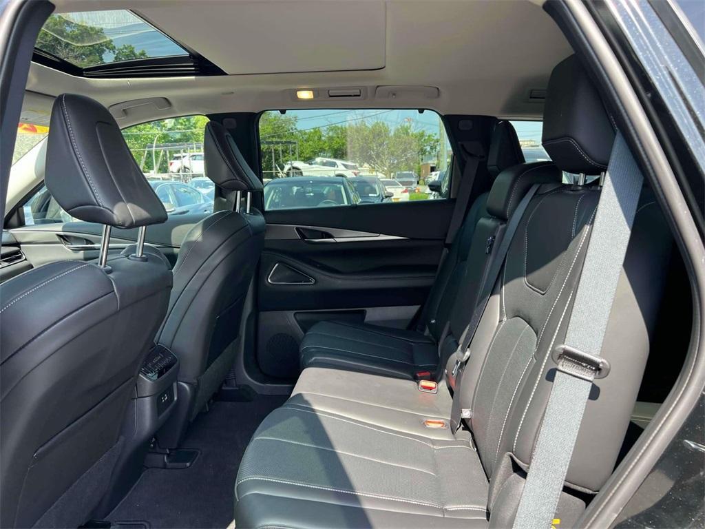 used 2025 INFINITI QX60 car, priced at $44,998