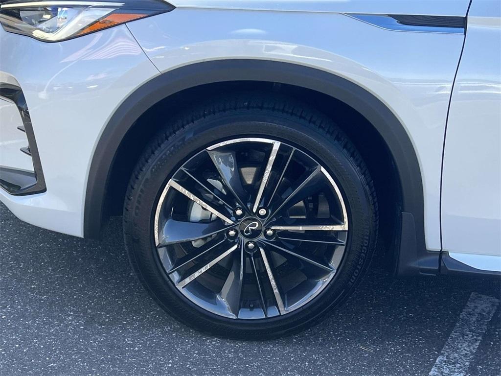 used 2025 INFINITI QX55 car, priced at $39,398