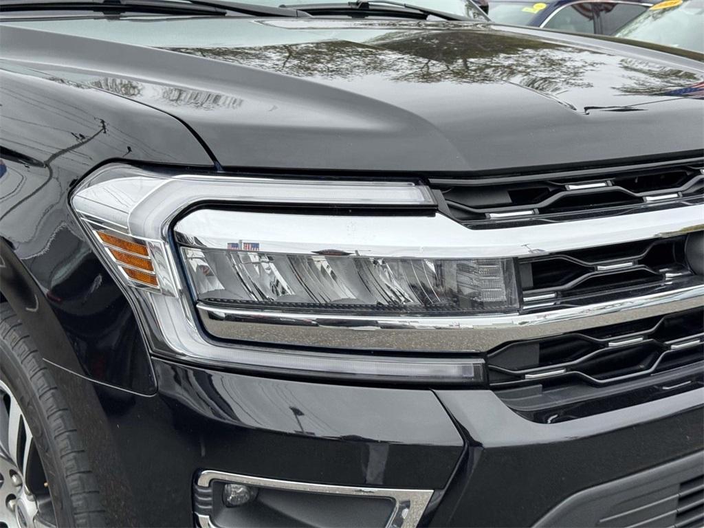 used 2024 Ford Expedition car, priced at $48,998