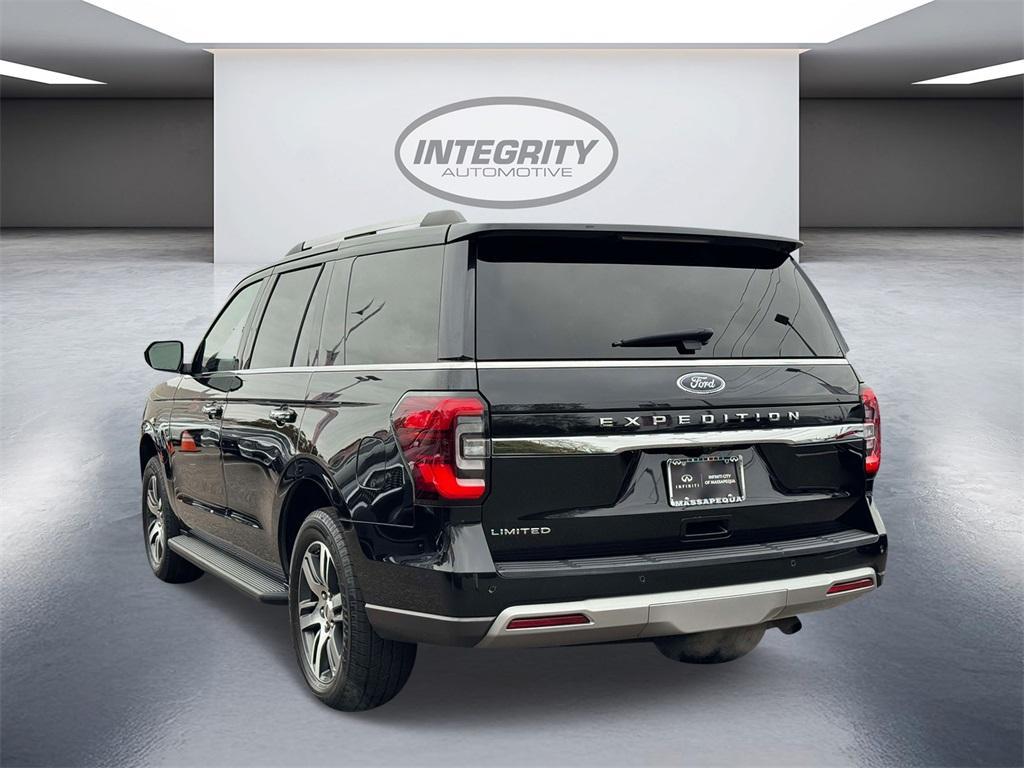used 2024 Ford Expedition car, priced at $48,998