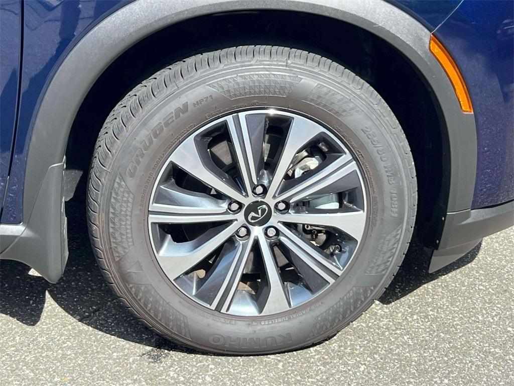 used 2025 INFINITI QX60 car, priced at $38,898