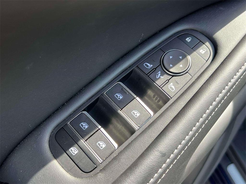 used 2025 INFINITI QX60 car, priced at $38,898