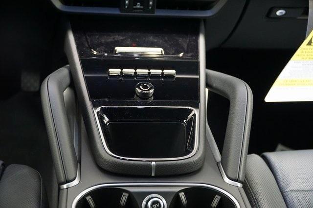 new 2025 Porsche Cayenne car, priced at $109,245
