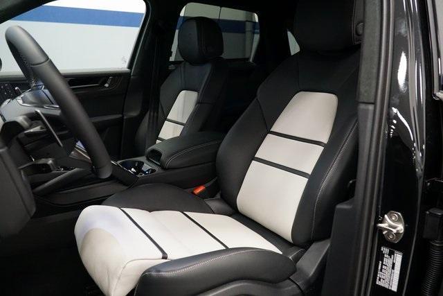 new 2025 Porsche Cayenne car, priced at $161,895