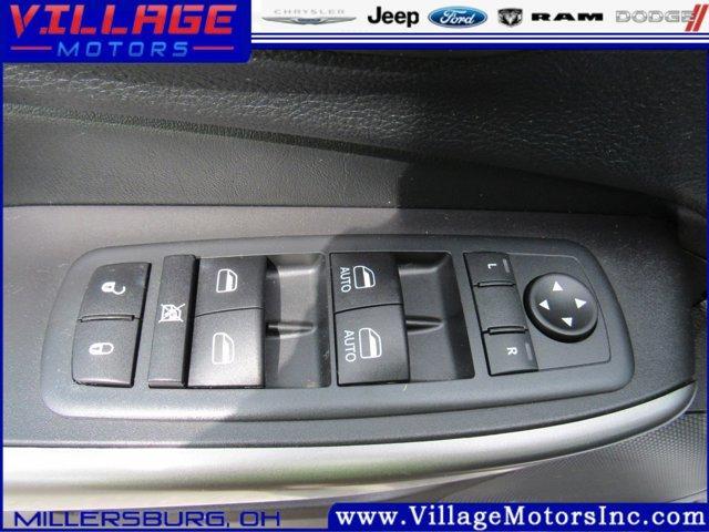 used 2020 Jeep Cherokee car, priced at $18,989