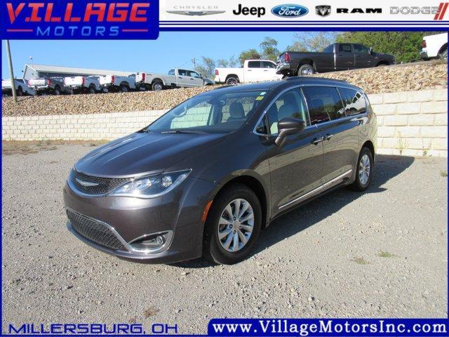 used 2017 Chrysler Pacifica car, priced at $11,900