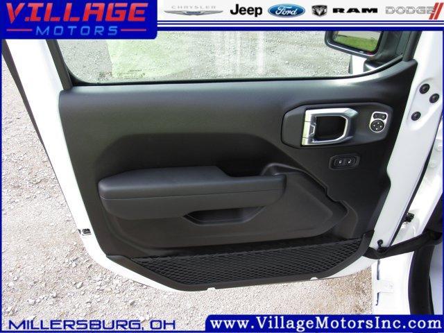 new 2026 Jeep Gladiator car, priced at $46,560