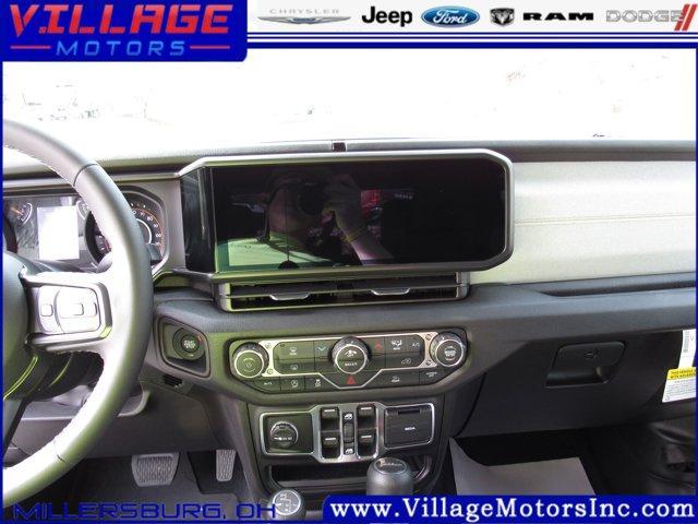 new 2026 Jeep Gladiator car, priced at $46,560