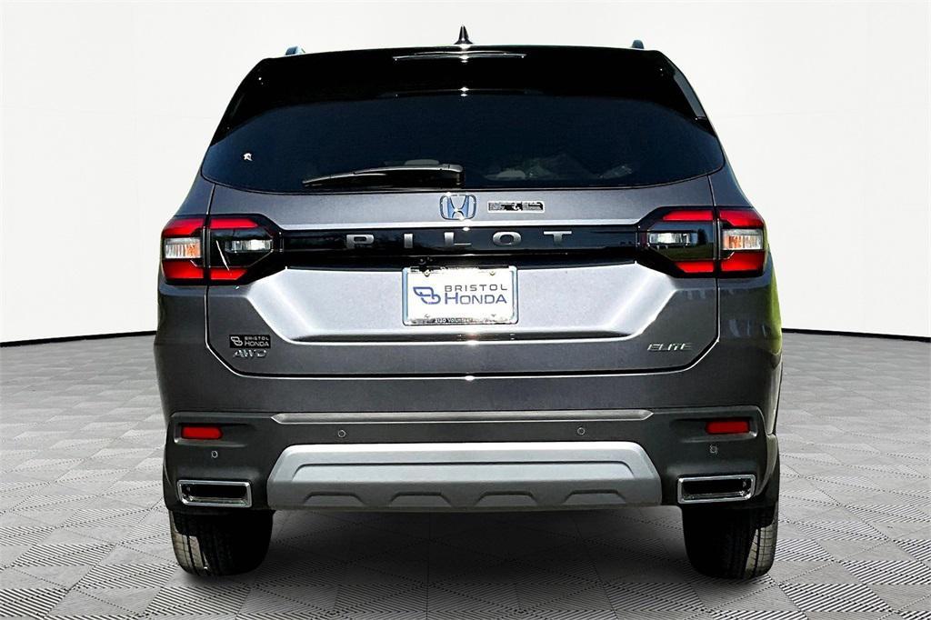 new 2025 Honda Pilot car, priced at $54,530