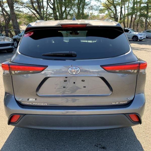 used 2021 Toyota Highlander car, priced at $33,544
