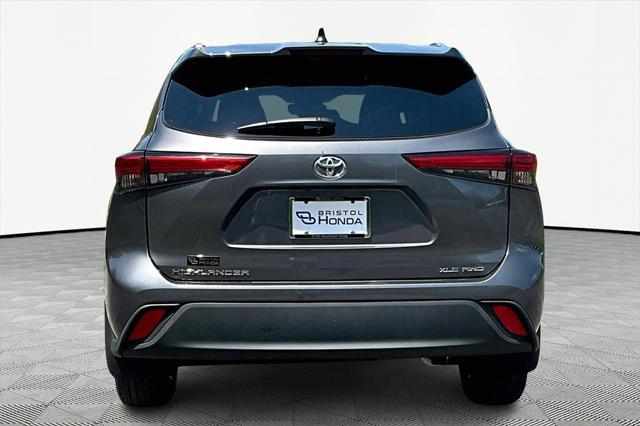 used 2021 Toyota Highlander car, priced at $31,391