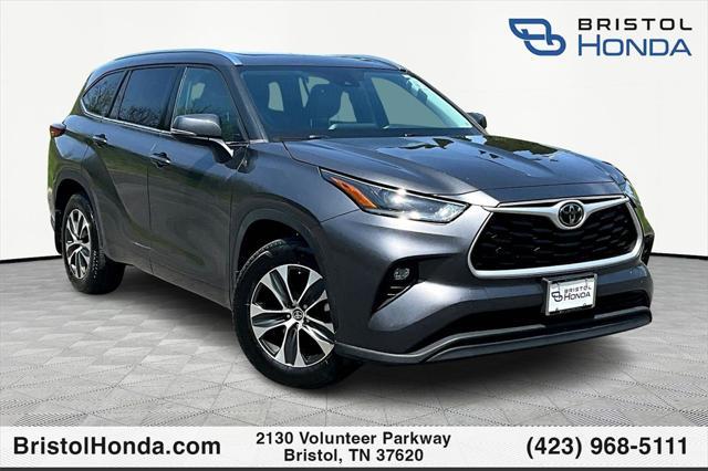 used 2021 Toyota Highlander car, priced at $29,857