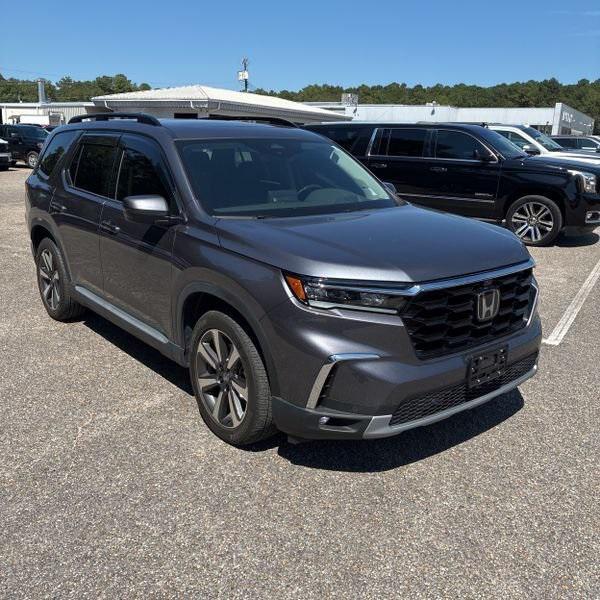 used 2023 Honda Pilot car, priced at $47,412