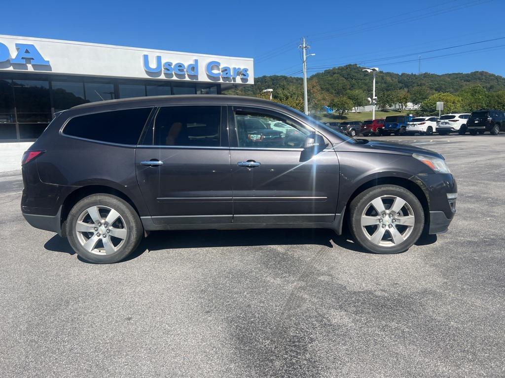 used 2014 Chevrolet Traverse car, priced at $11,223