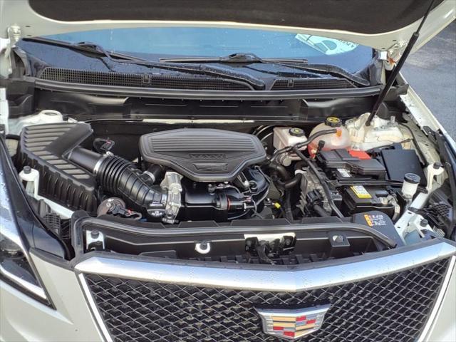 used 2021 Cadillac XT5 car, priced at $27,724