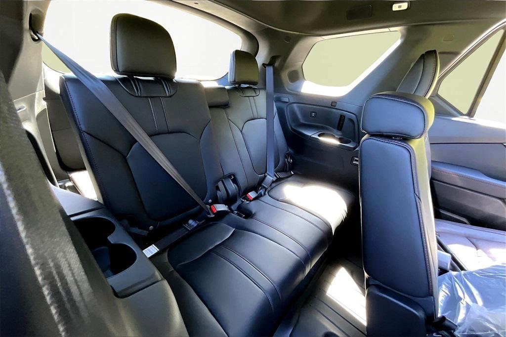 new 2025 Honda Pilot car, priced at $56,075