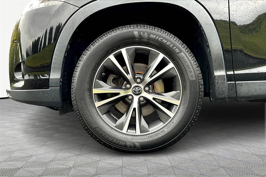 used 2019 Toyota Highlander car, priced at $21,963