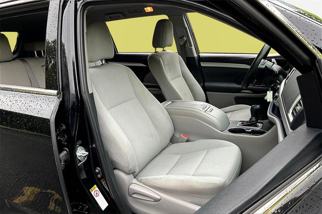 used 2019 Toyota Highlander car, priced at $21,963