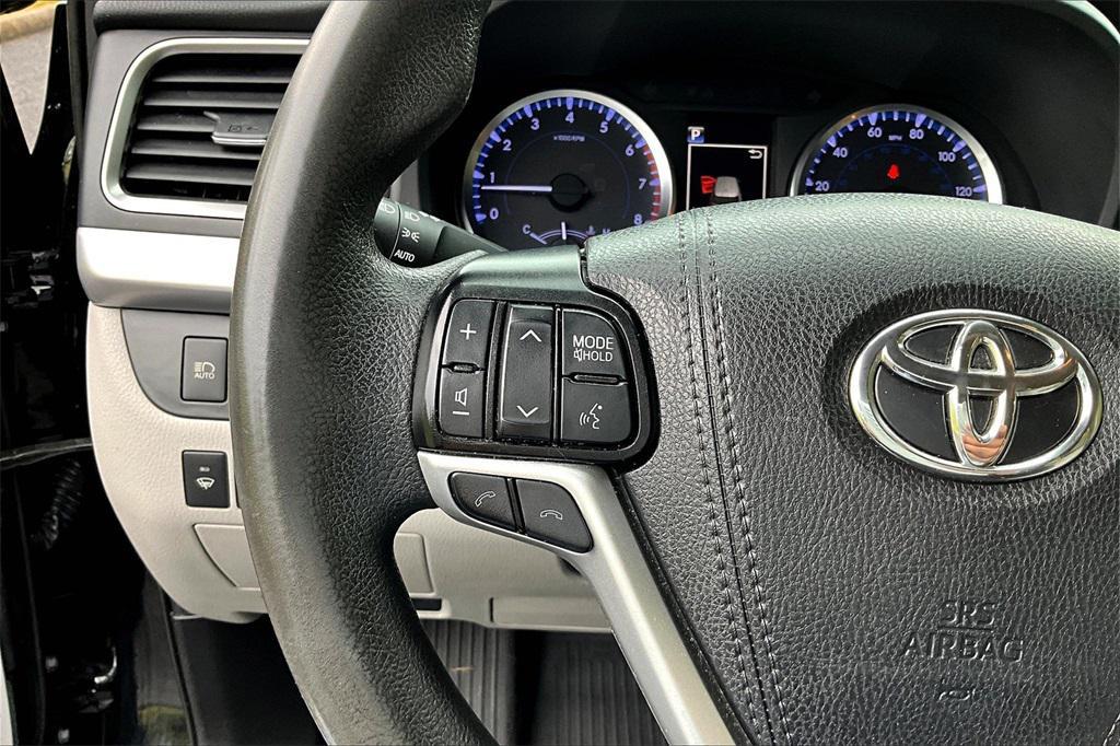 used 2019 Toyota Highlander car, priced at $21,963