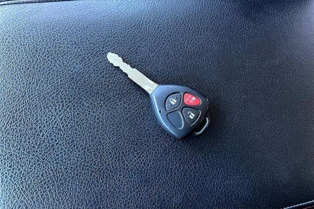 used 2018 Toyota 4Runner car, priced at $35,876