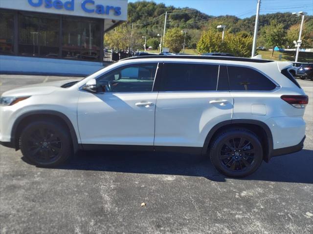 used 2019 Toyota Highlander car, priced at $23,578