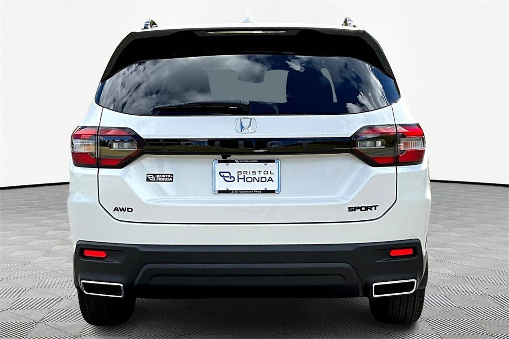 new 2025 Honda Pilot car, priced at $44,250
